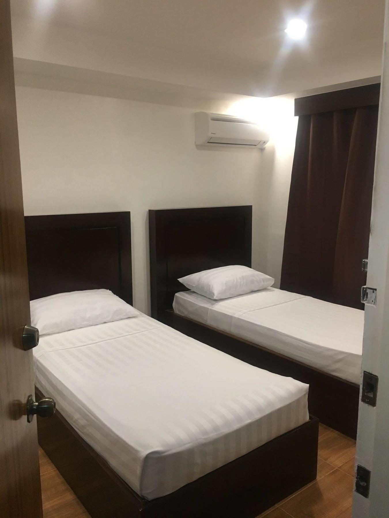 Teofel Pension House And Cafe Cebu Εξωτερικό φωτογραφία